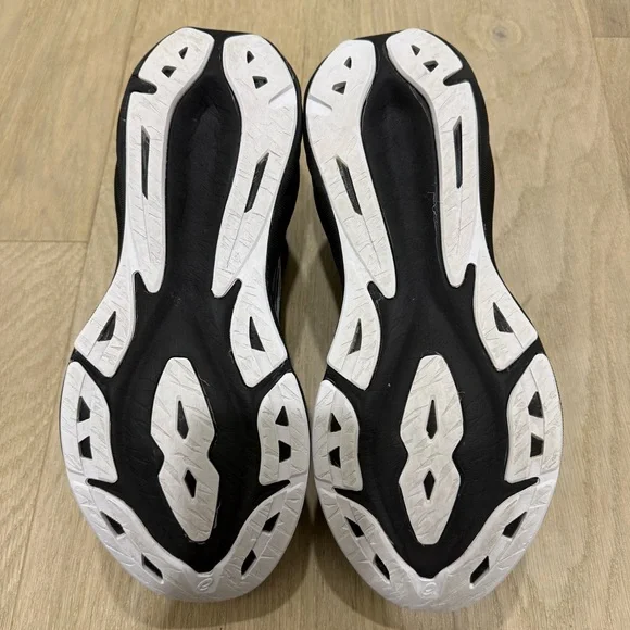 Asics Novablast 3 "White Black" Men's Running Shoes 10.5 - Picture 6 of 7